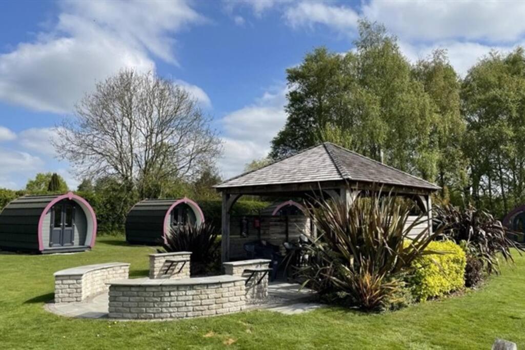 Belle Vista Glamping & Camping York Exterior photo